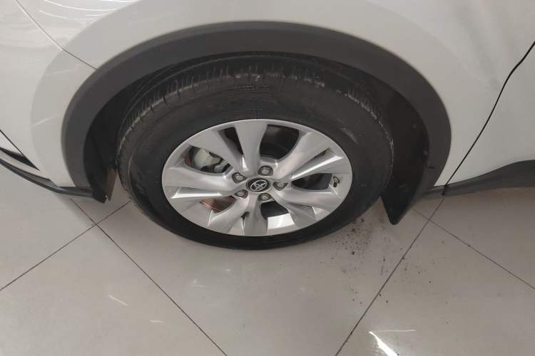 Used Toyota IZOA 2021 2.0L Yixing Version Exterior 7