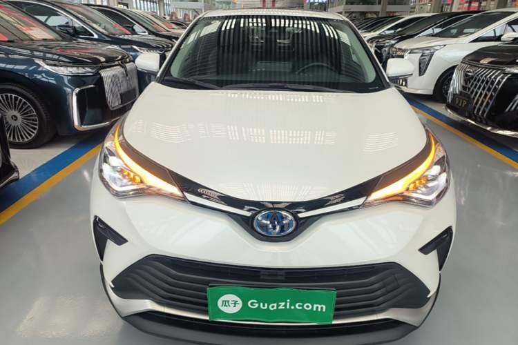 Used Toyota IZOA 2021 Dual-Motor 2.0L Yichi Edition Front