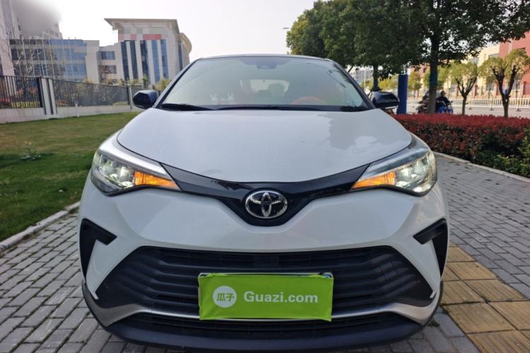 Used Toyota IZOA 2021 2.0L Enjoy Edition Front