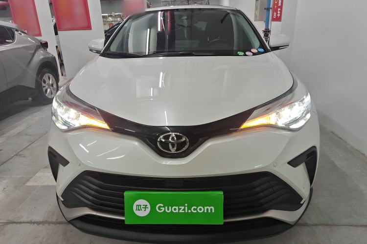 Used Toyota IZOA 2021 2.0L Enjoy Edition Front