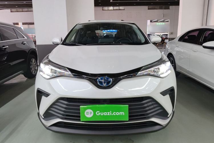 Used Toyota IZOA 2021 Dual-Motor 2.0L Yi Xing Edition Front