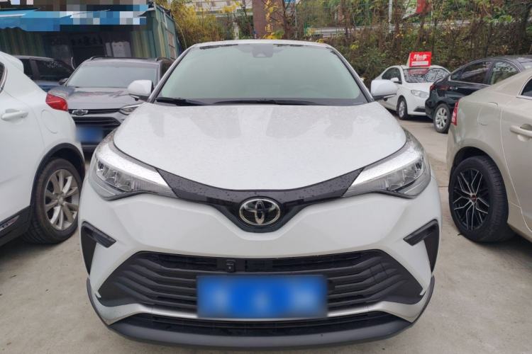 Used Toyota IZOA 2021 2.0L Yixing Version Front