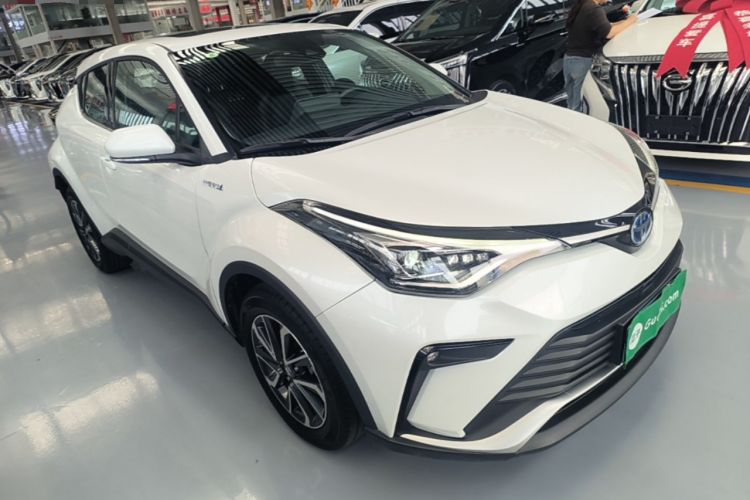 Used Toyota IZOA 2021 Dual-Motor 2.0L Yichi Edition Front Right 45 Deg
