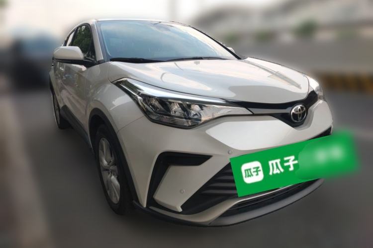Used Toyota IZOA 2021 2.0L Enjoy Edition Front Right 45 Deg