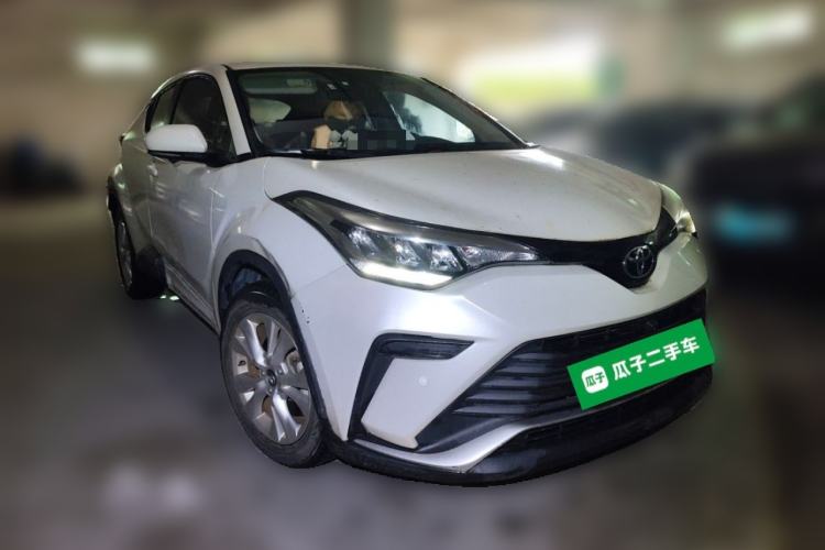 Used Toyota IZOA 2021 2.0L Enjoy Edition Front Right 45 Deg