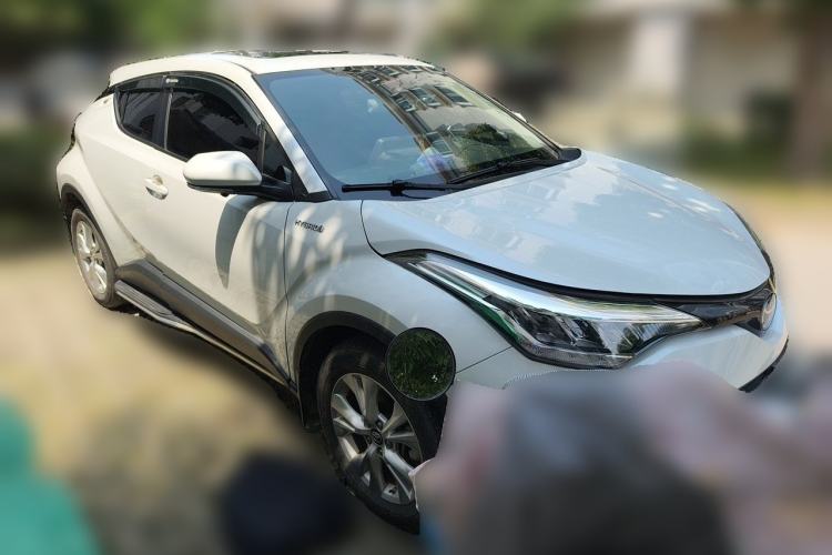 Used Toyota IZOA 2021 Dual-Motor 2.0L Yixiang Edition Front Right 45 Deg