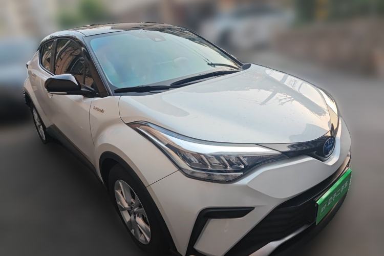 Used Toyota IZOA 2021 Dual-Motor 2.0L Yixiang Edition Front Right 45 Deg