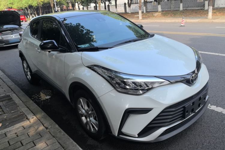 Used Toyota IZOA 2021 2.0L Yidong Edition Front Right 45 Deg