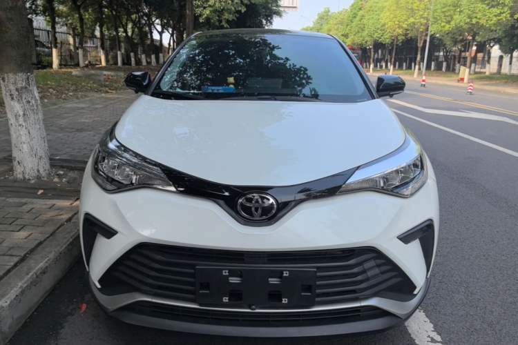 Used Toyota IZOA 2021 2.0L Yidong Edition Front