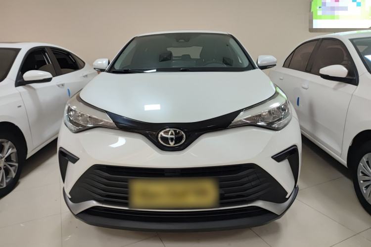 Used Toyota IZOA 2021 2.0L Enjoy Edition Front