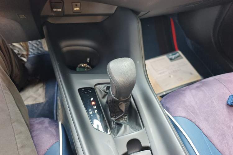 Used Toyota IZOA 2021 2.0L Enjoy Edition Gear Lever