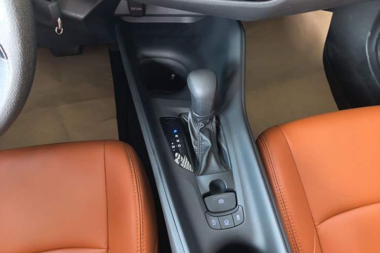Used Toyota IZOA 2021 2.0L Yixing Version Gear Lever