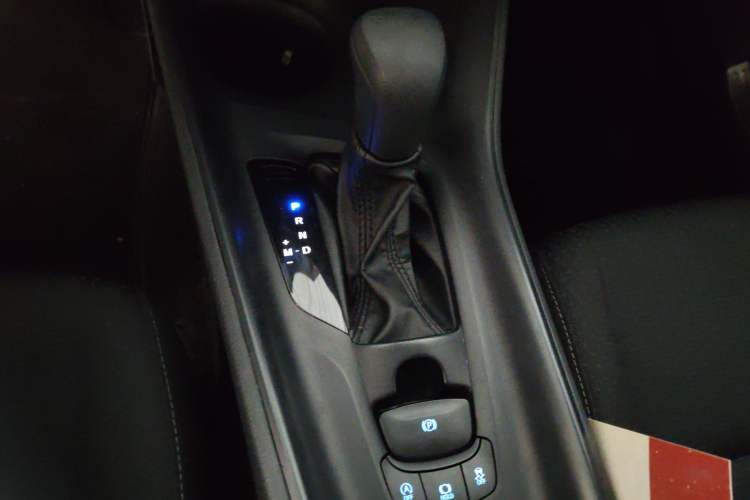 Used Toyota IZOA 2021 2.0L Enjoy Edition Gear Lever