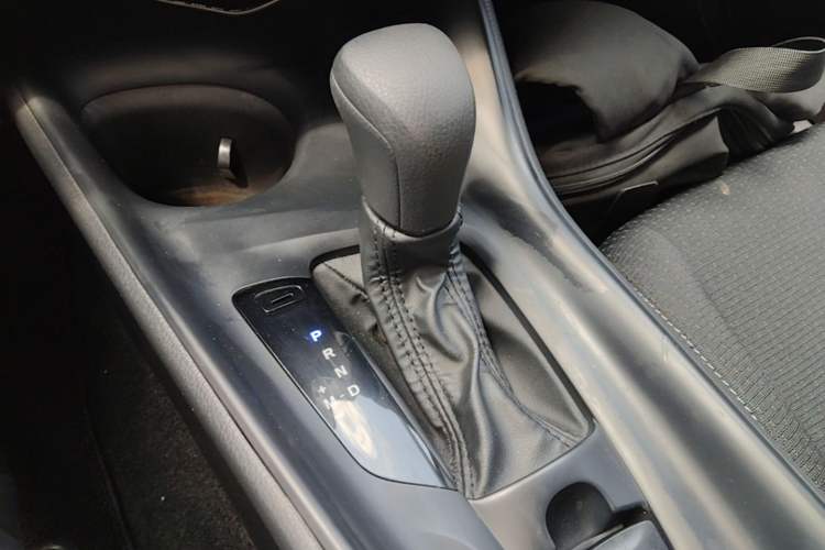 Used Toyota IZOA 2021 2.0L Yidong Edition Gear Lever