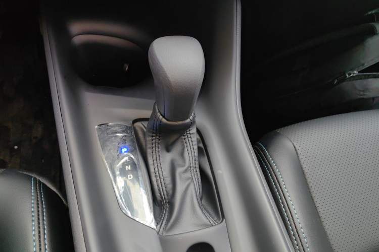 Used Toyota IZOA 2021 2.0L Enjoy Edition Gear Lever