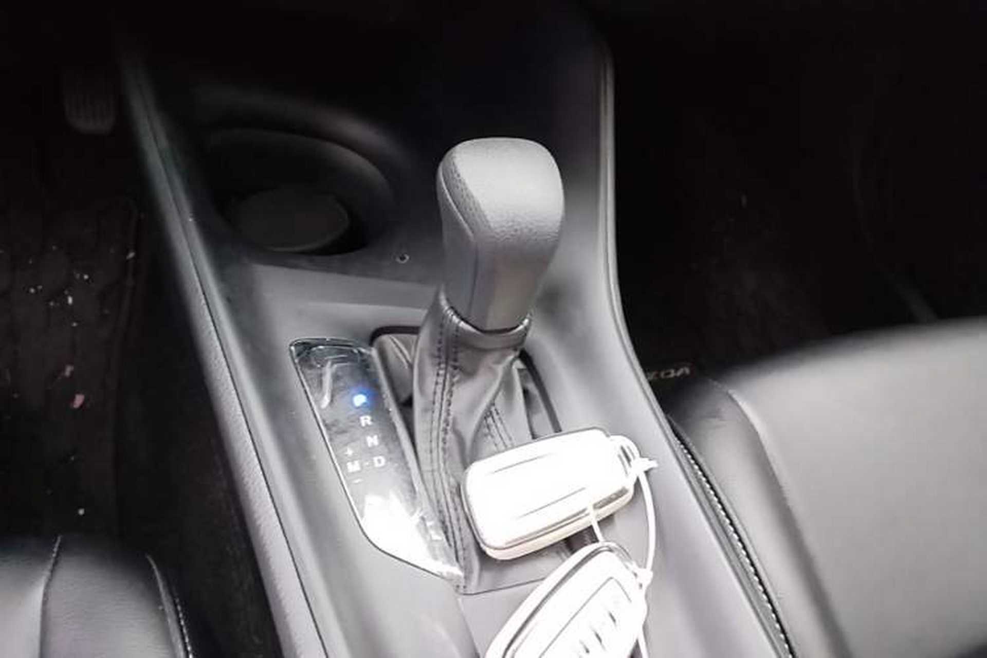 Used Toyota IZOA 2021 2.0L Enjoy Edition Gear Lever