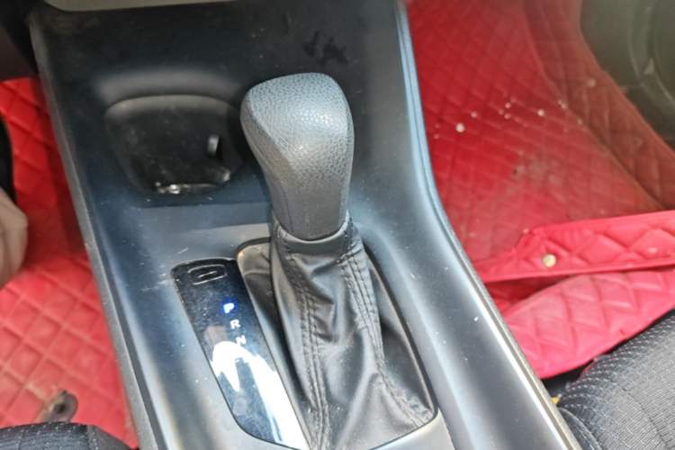 Used Toyota IZOA 2021 2.0L Enjoy Edition Gear Lever
