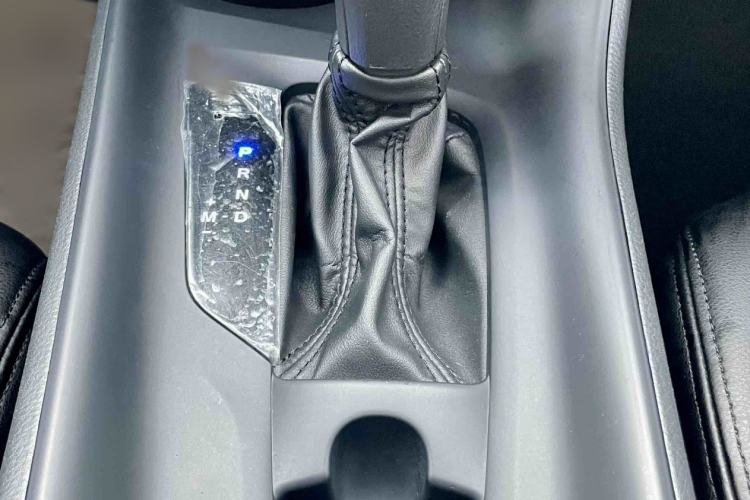 Used Toyota IZOA 2021 2.0L Enjoy Edition Gear Lever