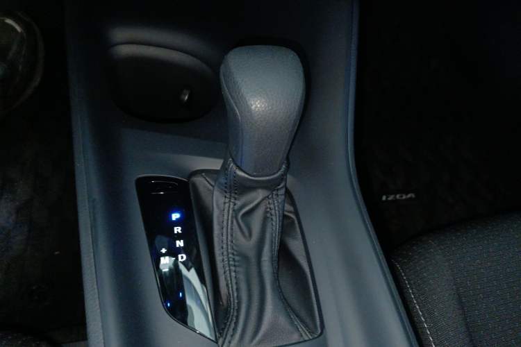 Used Toyota IZOA 2021 2.0L Enjoy Edition Gear Lever