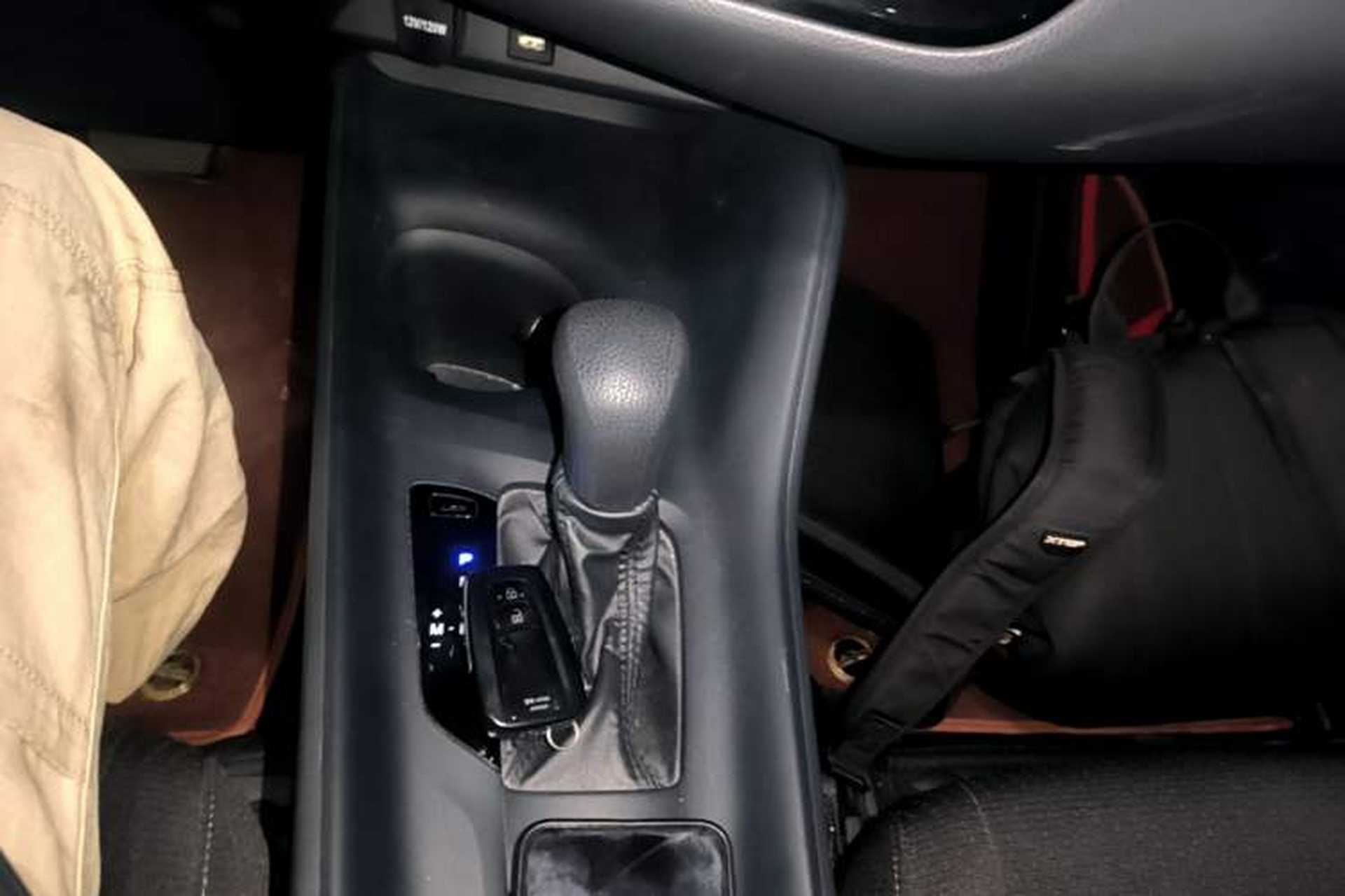 Used Toyota IZOA 2021 2.0L Yixing Version Gear Lever