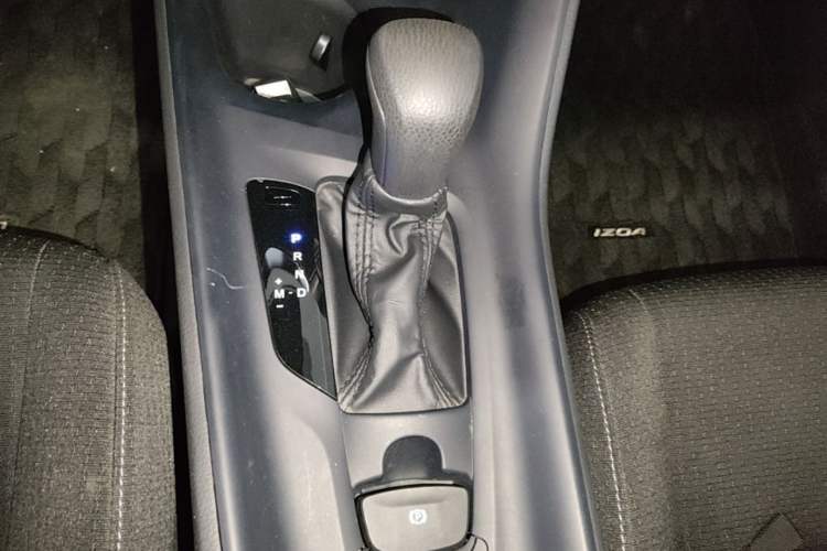 Used Toyota IZOA 2021 2.0L Enjoy Edition Gear Lever