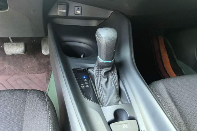 Used Toyota IZOA 2021 2.0L Yidong Edition Gear Lever