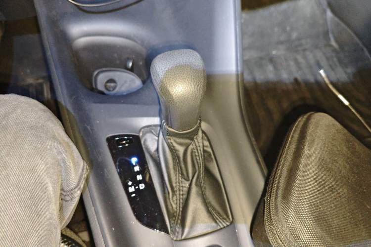 Used Toyota IZOA 2021 2.0L Enjoy Edition Gear Lever