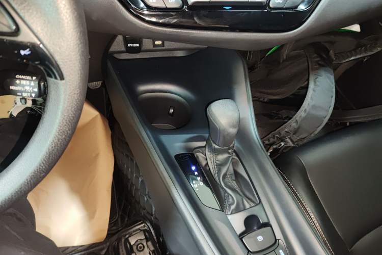 Used Toyota IZOA 2021 2.0L Enjoy Edition Gear Lever