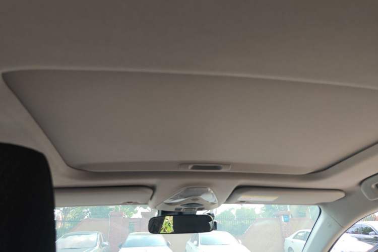 Used Toyota IZOA 2021 2.0L Yixing Version Headliner