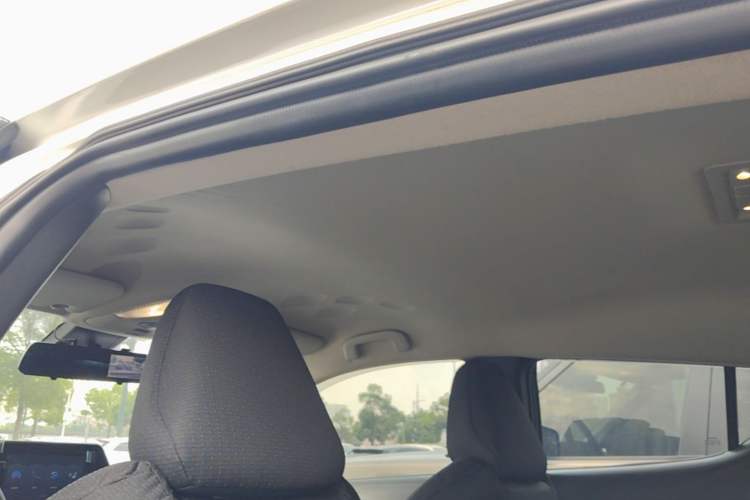 Used Toyota IZOA 2021 2.0L Yidong Edition Headliner