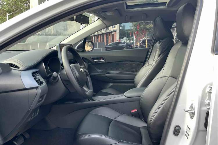 Used Toyota IZOA 2021 2.0L Enjoy Edition Headliner