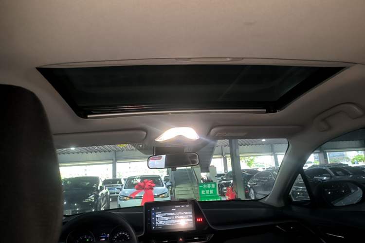 Used Toyota IZOA 2021 2.0L Yixing Version Headliner