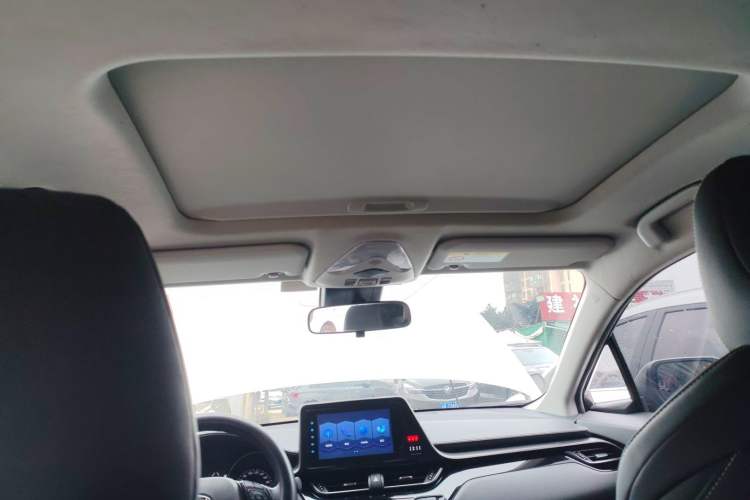 Used Toyota IZOA 2021 2.0L Yixing Version Headliner