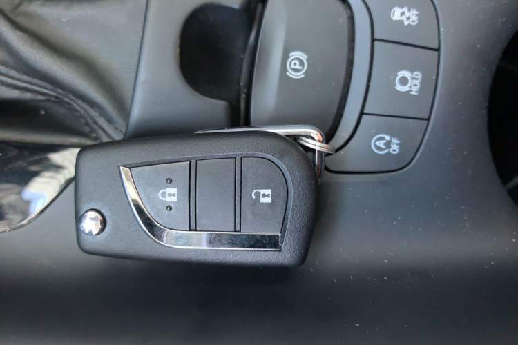 Used Toyota IZOA 2021 2.0L Yixing Version Interior 1