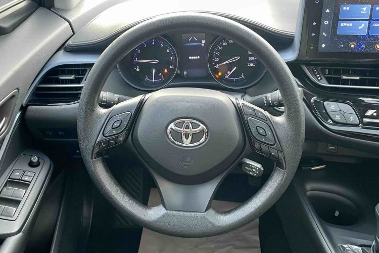 Used Toyota IZOA 2021 2.0L Enjoy Edition Interior 1