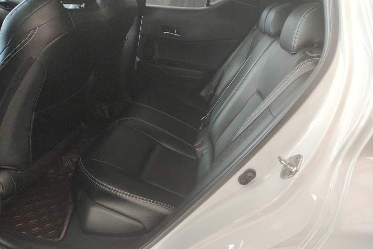Used Toyota IZOA 2021 2.0L Enjoy Edition Interior 1