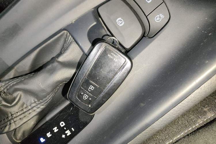Used Toyota IZOA 2021 2.0L Enjoy Edition Interior 1