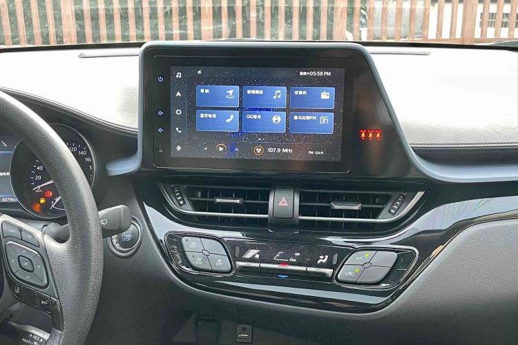 Used Toyota IZOA 2021 2.0L Enjoy Edition Interior 2