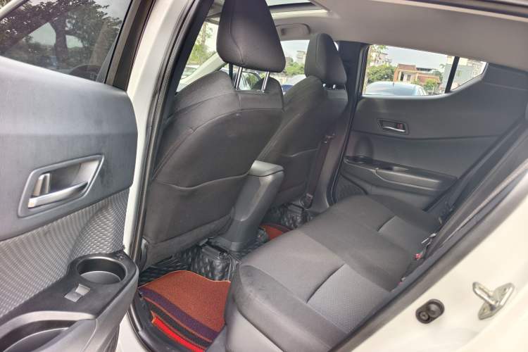 Used Toyota IZOA 2021 2.0L Yixing Version Interior 2