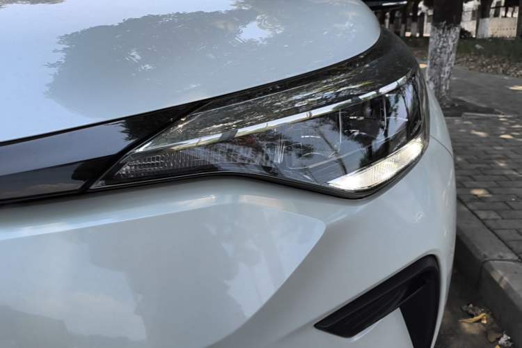 Used Toyota IZOA 2021 2.0L Yidong Edition Left Front Headlight