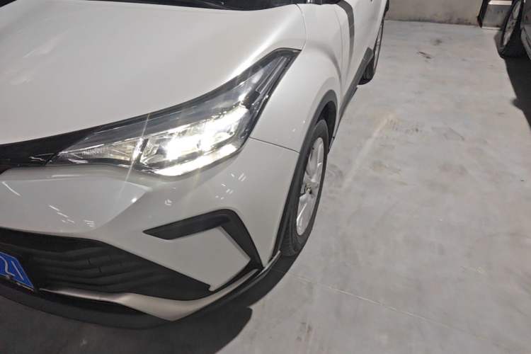 Used Toyota IZOA 2021 2.0L Enjoy Edition Left Front Headlight