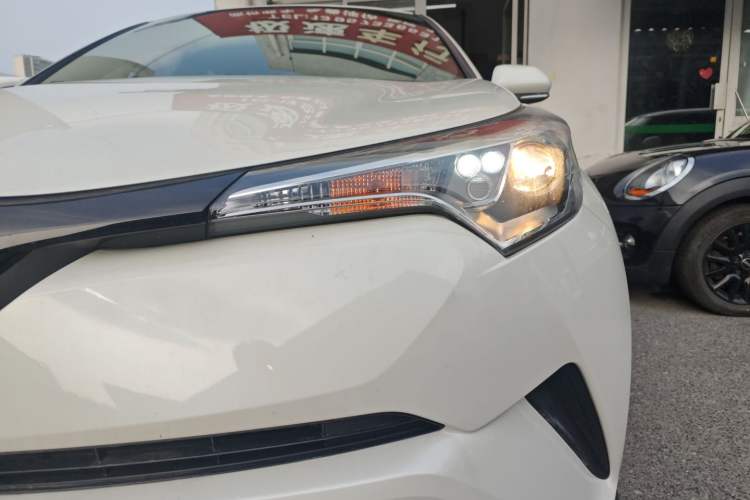 Used Toyota IZOA 2021 2.0L Yichi SPORT Left Front Headlight