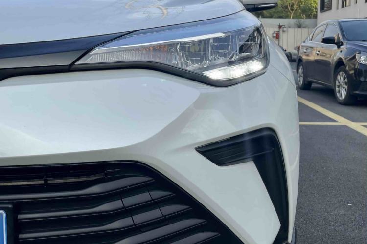 Used Toyota IZOA 2021 2.0L Enjoy Edition Left Front Headlight
