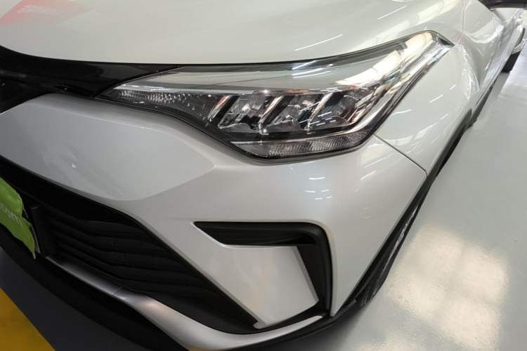 Used Toyota IZOA 2021 2.0L Yixing Version Left Front Headlight