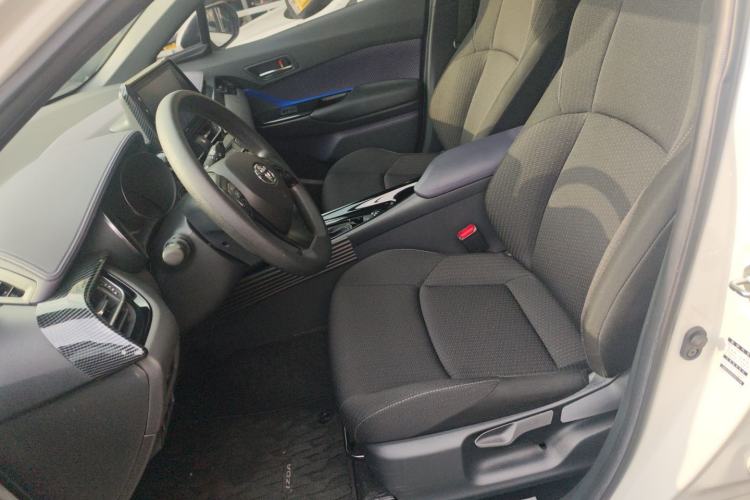 Used Toyota IZOA 2021 2.0L Yichi SPORT Left Front Seat