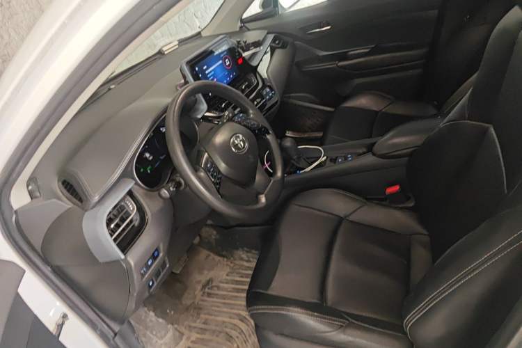 Used Toyota IZOA 2021 Dual-Motor 2.0L Yixiang Edition Left Front Seat
