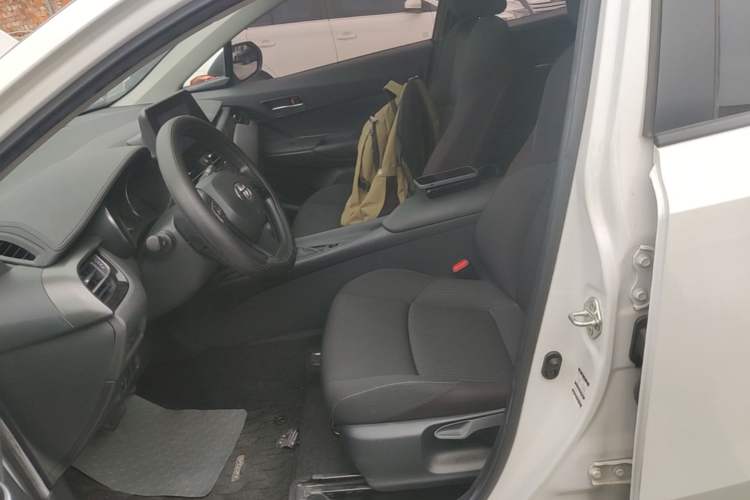 Used Toyota IZOA 2021 2.0L Yixing Version Left Front Seat