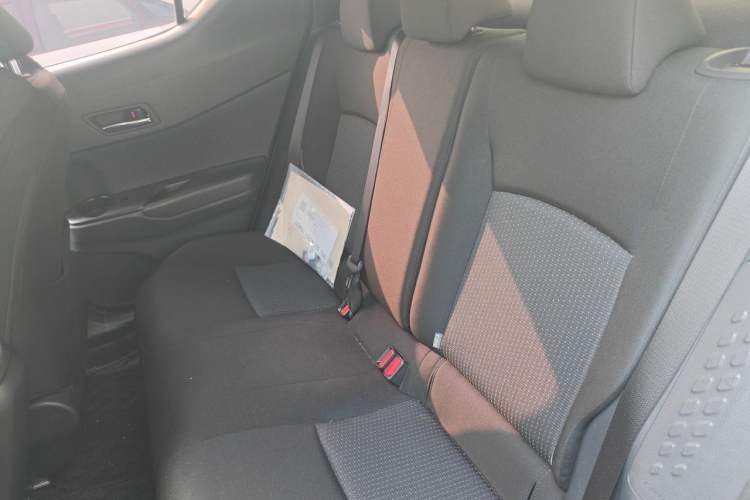 Used Toyota IZOA 2021 2.0L Yixing Version Left Rear Seat