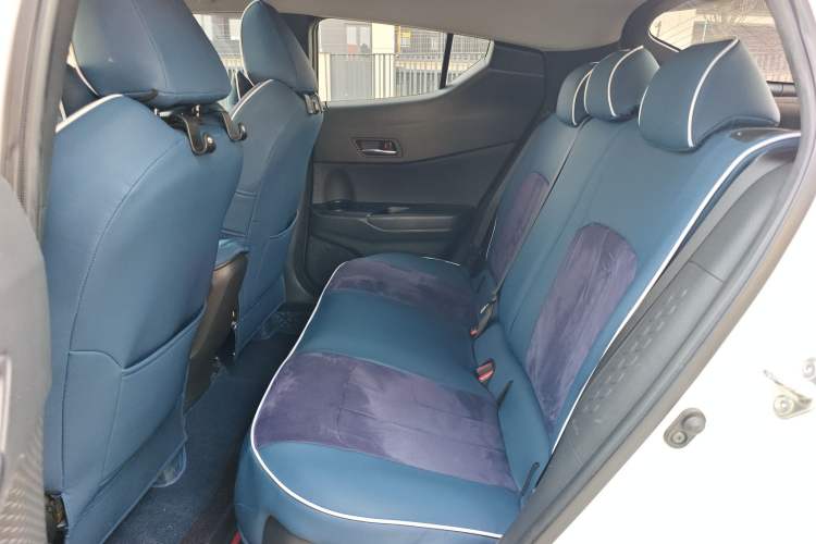 Used Toyota IZOA 2021 2.0L Enjoy Edition Left Rear Seat