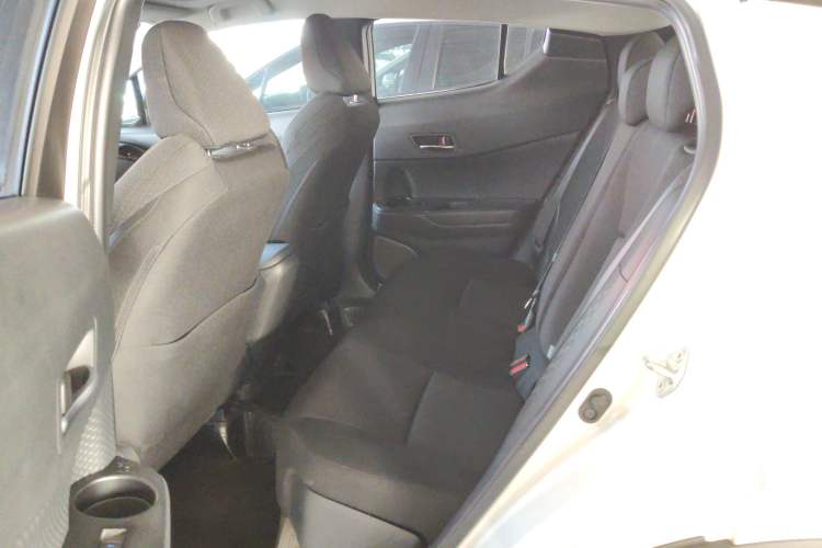 Used Toyota IZOA 2021 2.0L Enjoy Edition Left Rear Seat